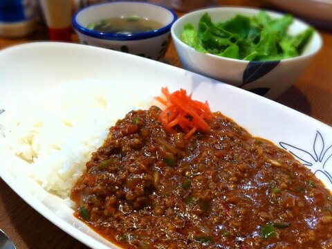 手軽でおいしい、とまとキーマカレー